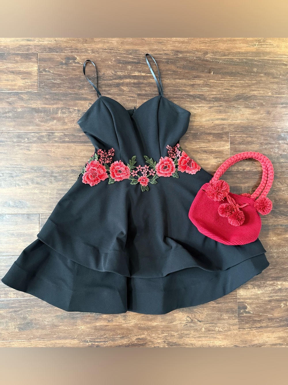 Black spaghetti strap layered tiered mini dress juniors size 7/8